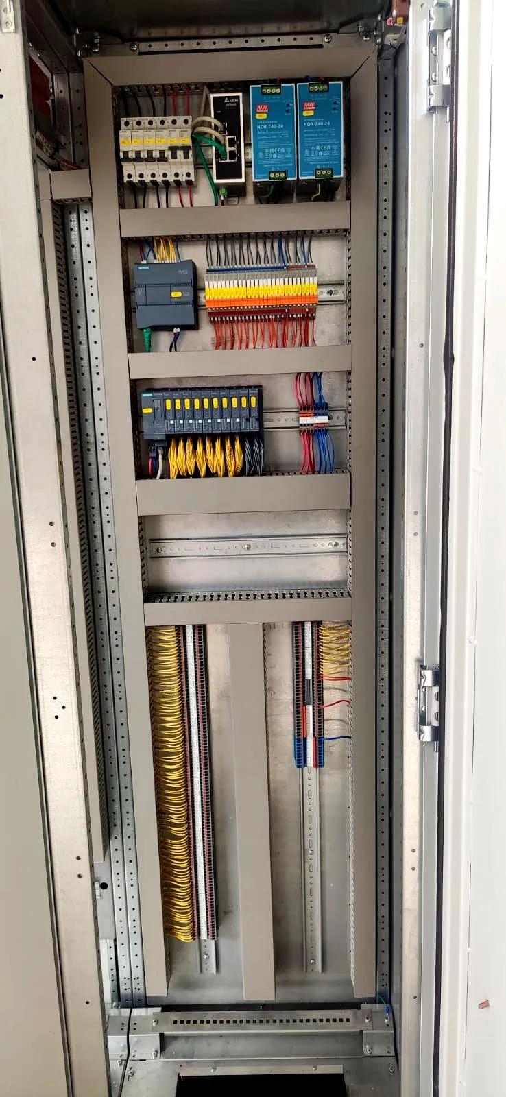 AVM 2